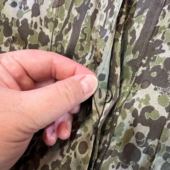 Theory NWT Sleeveless Sinaclaire Silk Blouse size M - Picture 5 of 11